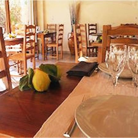 Hotel Doussiere - Restaurant L'Alicanta Le Rozier Bagian luar foto